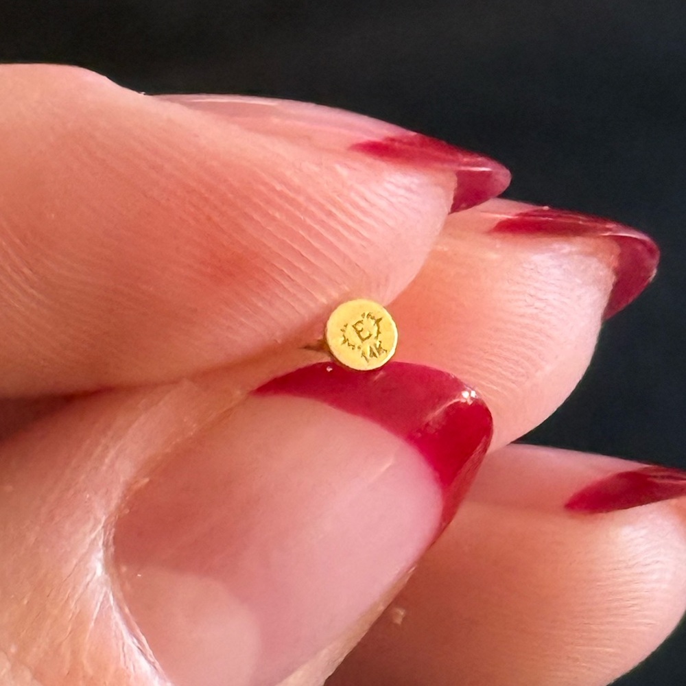 14k solid gold butterfly internally threaded screw stud earring 5mm - Picture 5 of 6